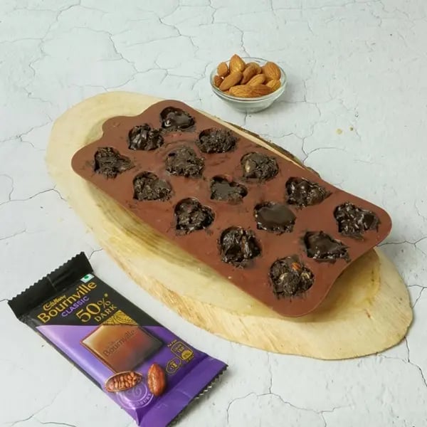 Bournville Almond Bites - Chocolate molds