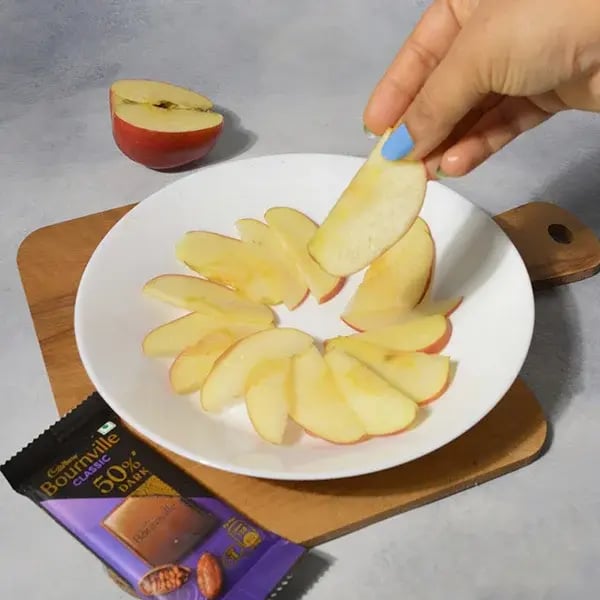 Bournville Apple Rose Pastry - Slice the apples