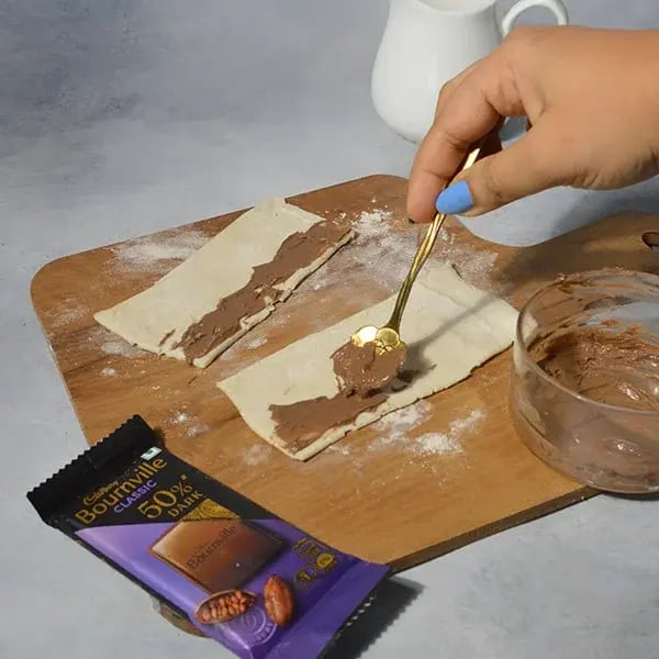 Bournville Apple Rose Pastry - Melt Cadbury Bournville chocolate