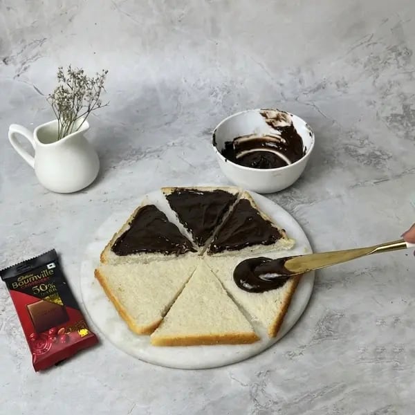 Bournville Banana Bread Pizza Dessert - Scattered Marshmallows