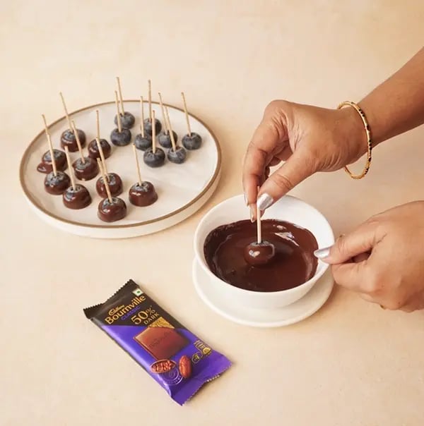 Bournville Blueberry Treats-Place the dipped blueberries on a tray