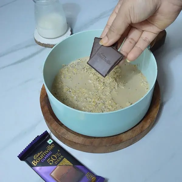 Bournville Chia Oatmeal Recipe - Melted Chocolate Oatmeal