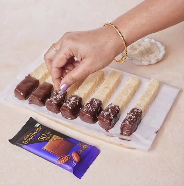 Bournville Chocolate and Coconut Candy Bar-Place the dipped bars back