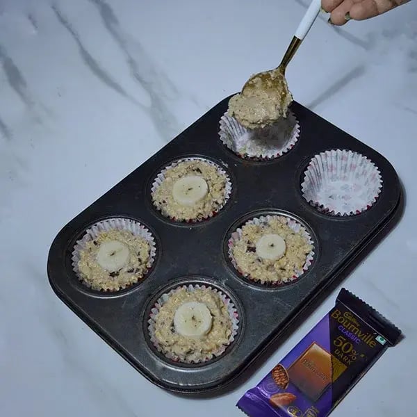 Bournville Chocolate Banana Cupcakes - Preheat microwave