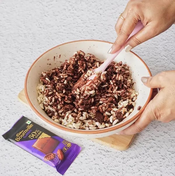 Bournville Chocolate Caramel Puffed Rice Krispie - All the grains are evenly coated