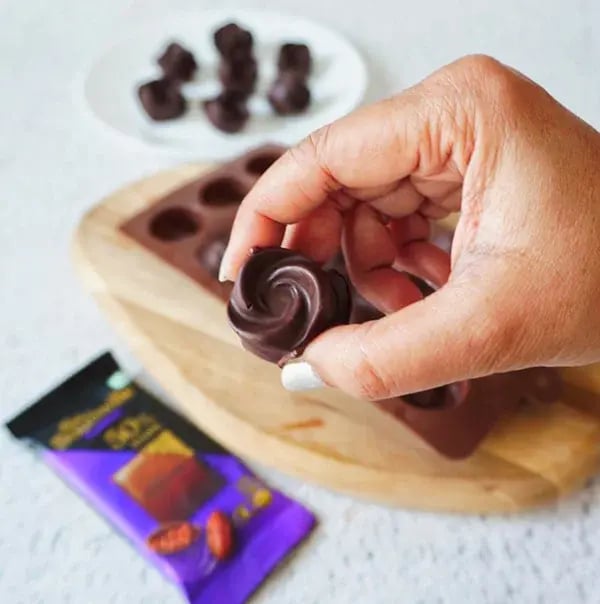 Bournville Chocolate Covered Grape Roses - Gently de-mould
