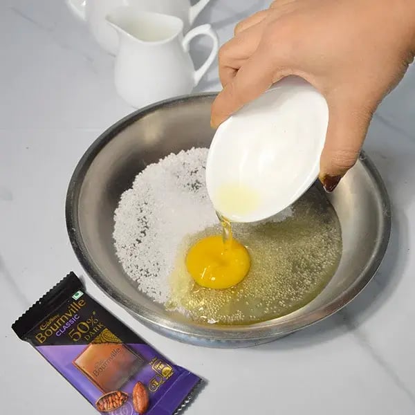 Bournville Chocolate Custard Cream - Take egg