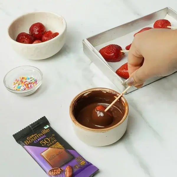 Bournville Chocolate Dipped Strawberries - Dip it in the chocolate