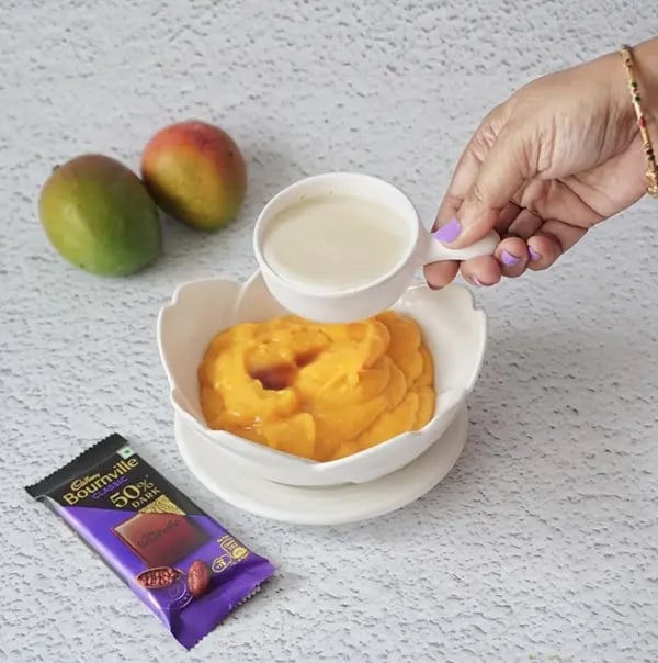 Bournville Chocolate Drizzled Mango Ice Cream-In a separate bowl
