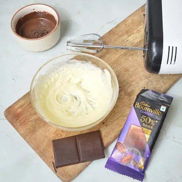 bournville-chocolate-frosting-step2