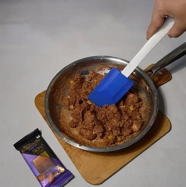 Bournville Chocolate Gulab Sheera - Keep cooking