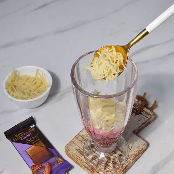 Bournville Chocolate Honey Rosy Falooda - Cover one-fourth of the glass