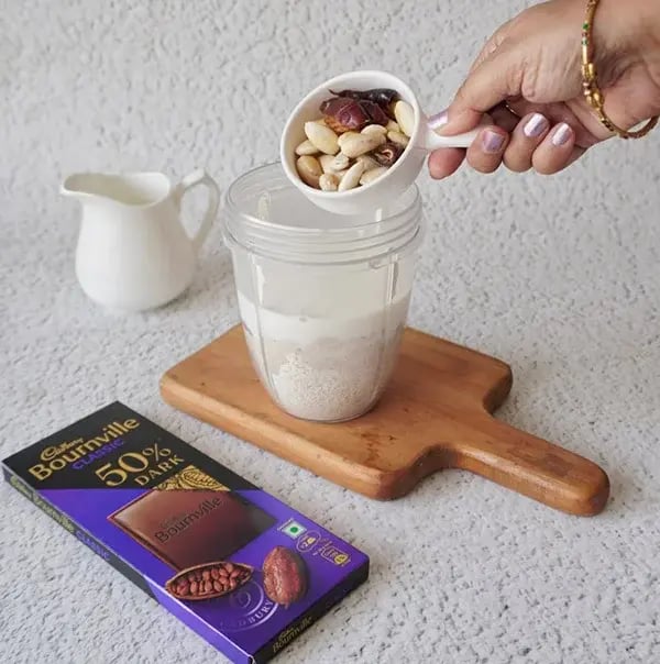 Bournville Chocolate Ice Cream with Dry Fruits - Add soaked cashews
