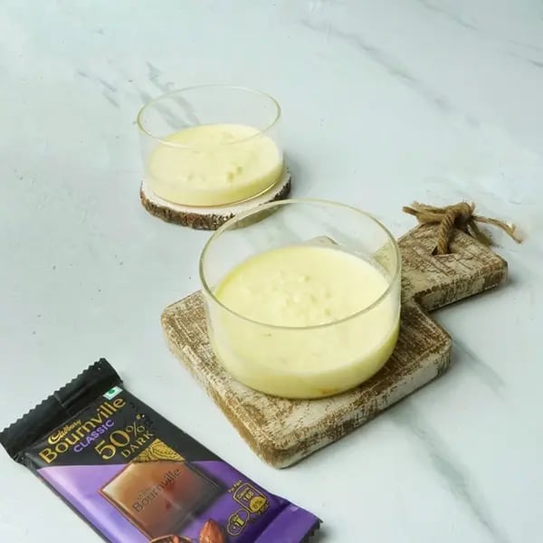 Bournville Chocolate Malpua Rabdi Bites - Pour rabdi