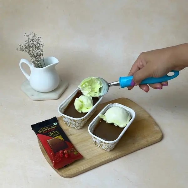 Bournville Chocolate Minty Icecream Pastry - Layering Cake Ice Cream