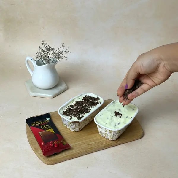 Bournville Chocolate Minty Icecream Pastry - Garnished Chocolate Pastry