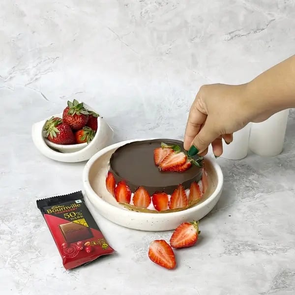Bournville Chocolate No-Bake Strawberry Cheesecake - Strawberry Halves Topping