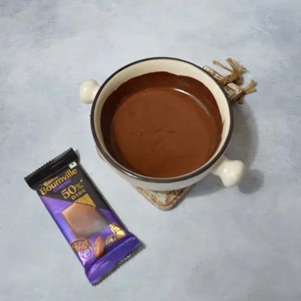 Bournville Chocolate Pistachio Brownie - Microwave it