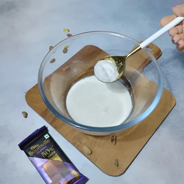 Bournville Chocolate Pistachio Mousse - Mix chilled cream