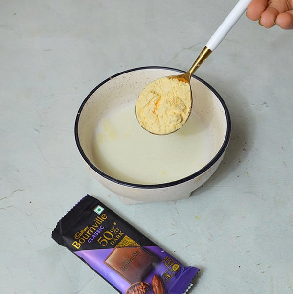 Bournville Chocolate Pudding Recipe - Smooth Custard Slurry