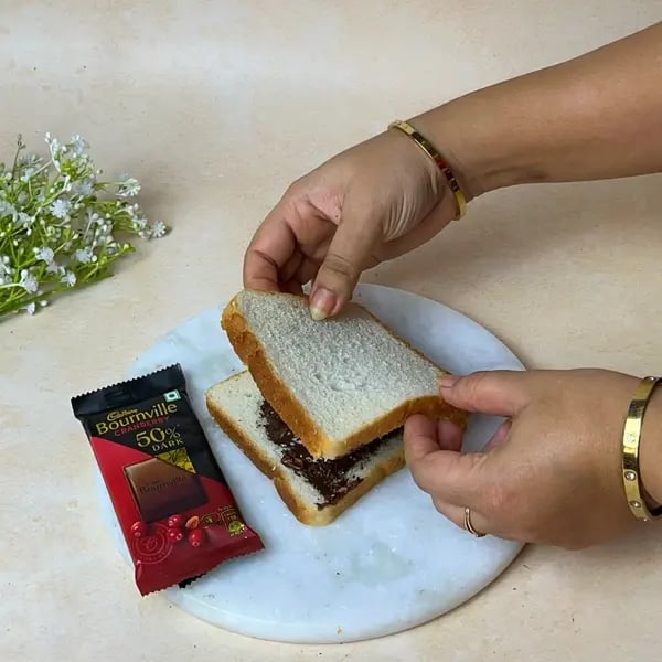 Bournville Chocolate Toast Dessert - Covering Bread