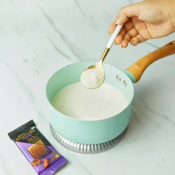 Bournville Chocolate Vanilla Panna Cotta - First mix milk