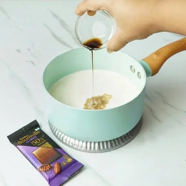 Bournville Chocolate Vanilla Panna Cotta - Add vanilla essence
