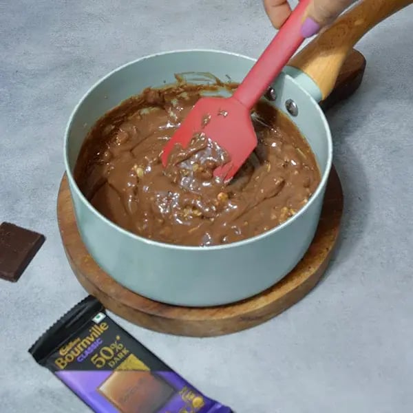 Bournville Chocolate Walnut Brownie - Mix completely