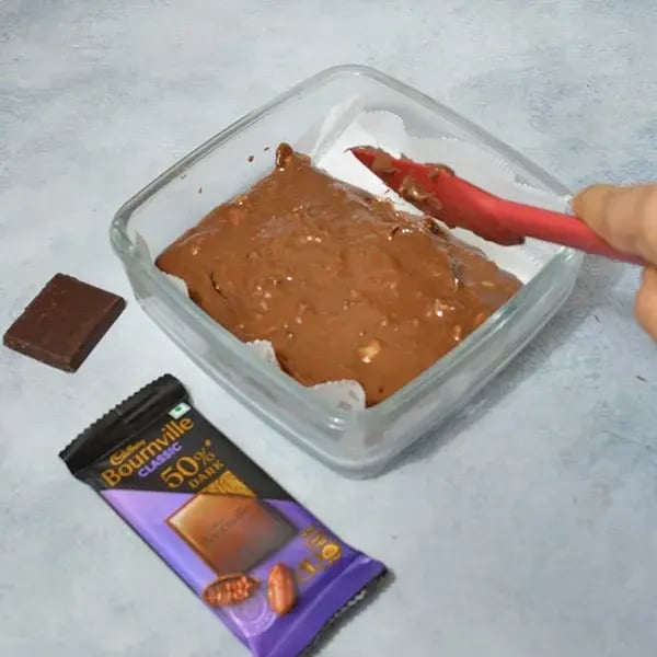 Bournville Chocolate Walnut Brownie - Pour into a tray