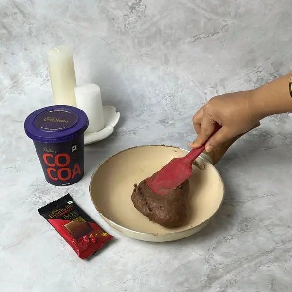 Bournville Cocoa Mochi - Pour It Into A