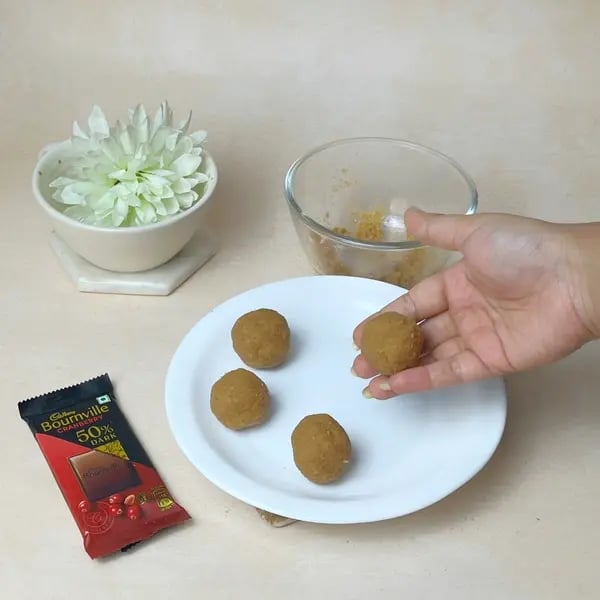 Bournville Covered Biscuit Balls - Shaping Biscuit Balls