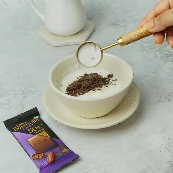 Bournville Covered No-Bake Biscoff Cheesecake-Take a large mixing bowl