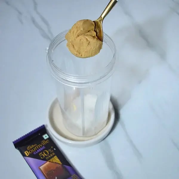 Bournville Date Balls - Add peanut butter