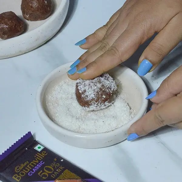 Bournville Date Balls - Add some desiccated coconut