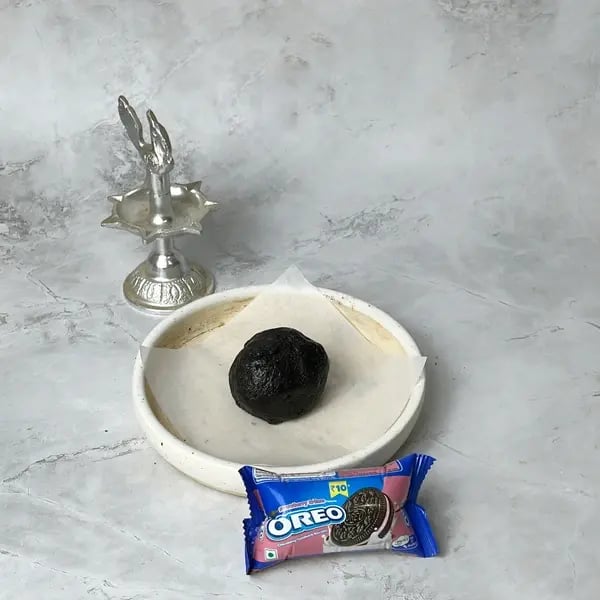 Bournville Dipped Oreo Modak - Kneading Dough