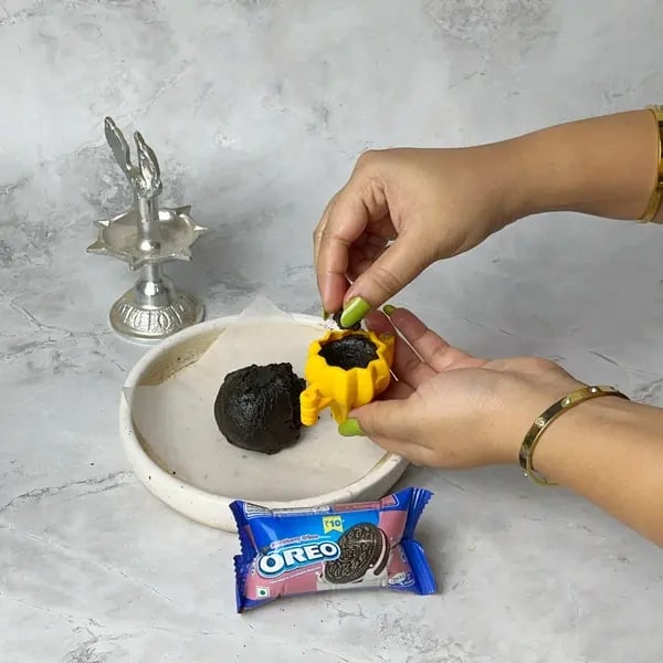 Bournville Dipped Oreo Modak - Packing Oreo Dough