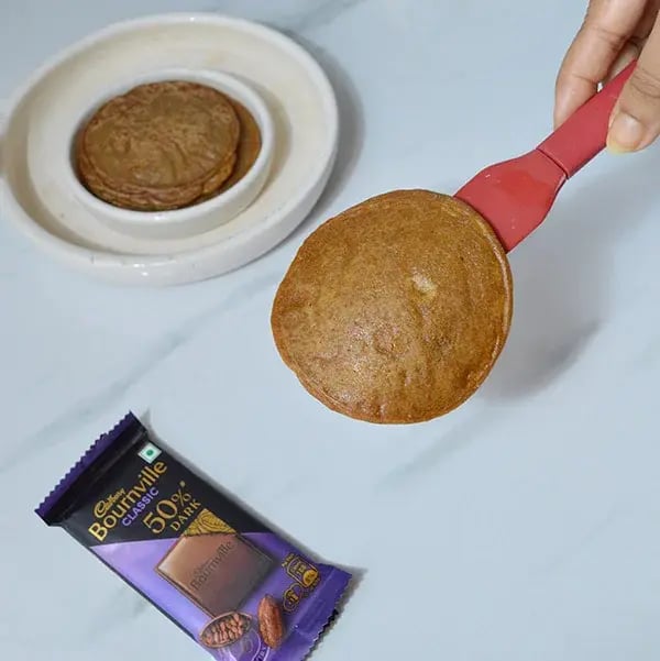 Bournville Dora Cake - Cook for 2 minutes