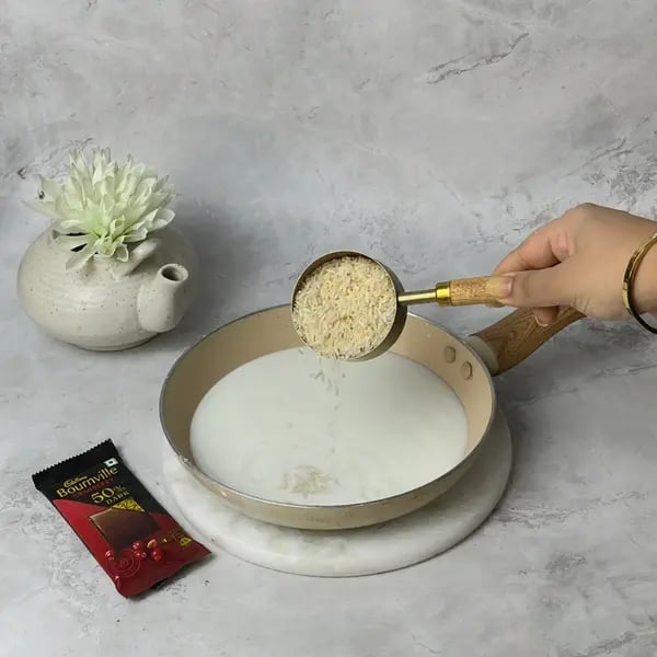 Bournville Drizzled Tasmai Kheer - Rice In Simmering Milk