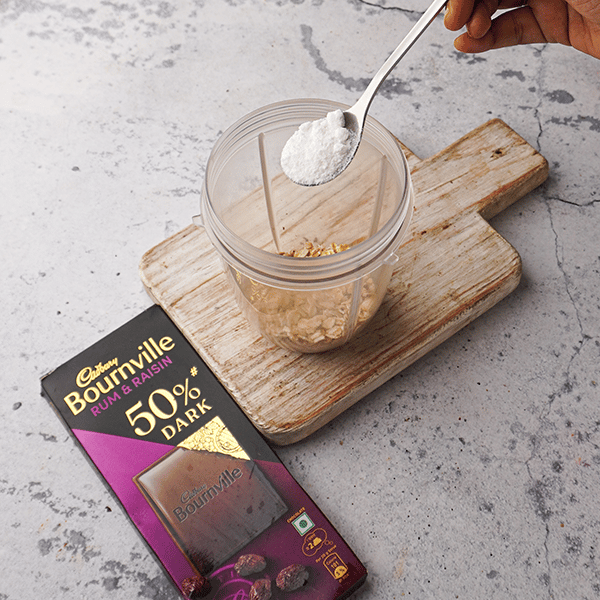 bournville-hot-chocolate-smoothie-step-4
