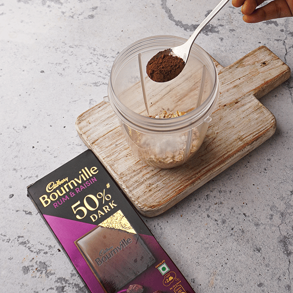 bournville-hot-chocolate-smoothie-step-5