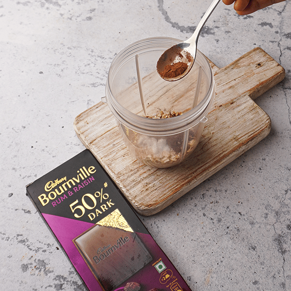bournville-hot-chocolate-smoothie-step-6