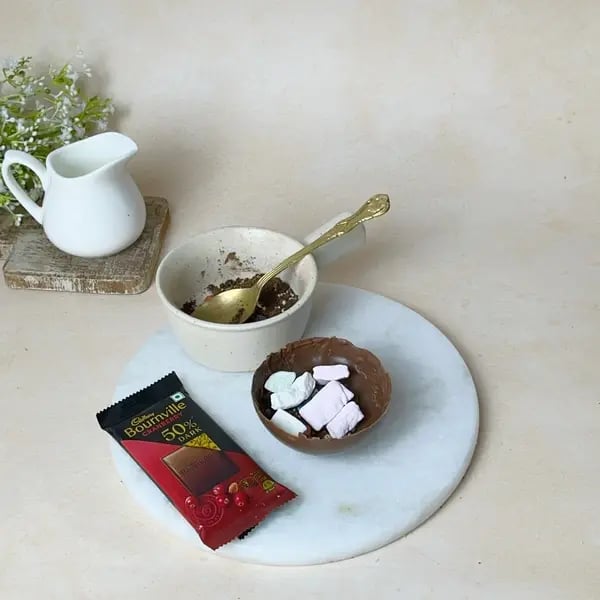 Bournville Hot Cocoa Bomb - Melting Chocolate Sphere