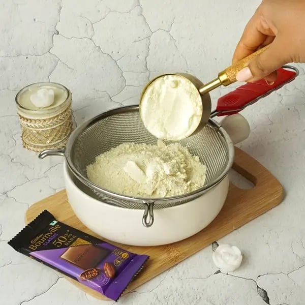 Bournville Kesar Kaju Katli - Sieve milk powder