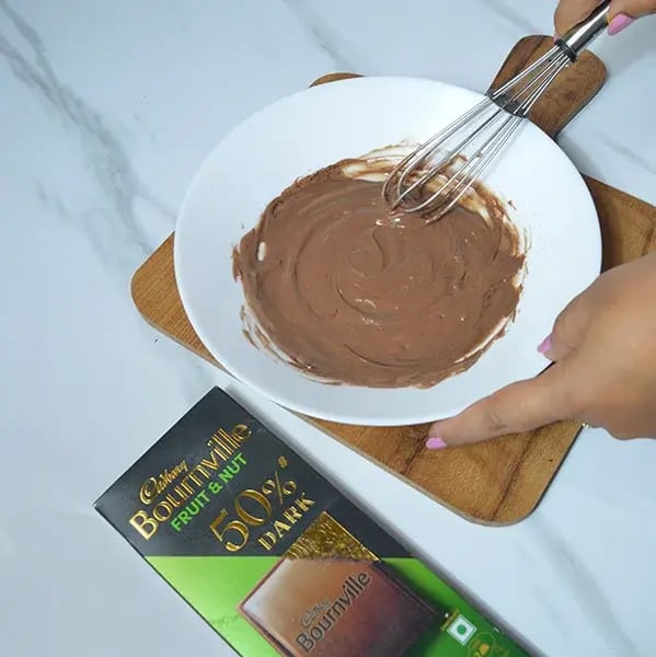 Bournville Makhana Chikki Recipe - Glossy Melted Chocolate
