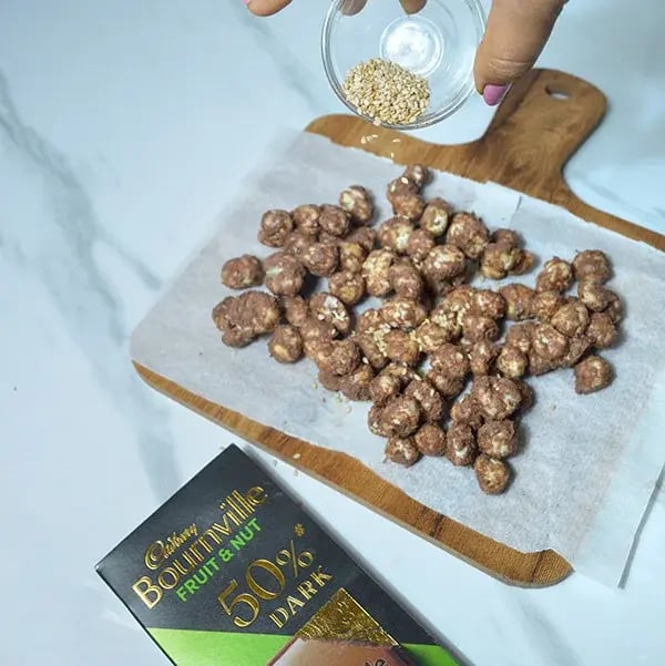 Bournville Makhana Chikki - Sprinkle some White Sesame seeds