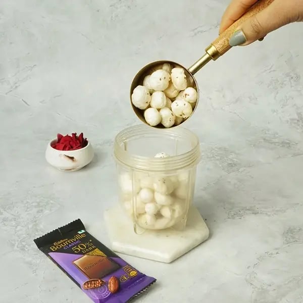 Bournville Makhana Mithai Roll for Dusshera -Add roasted Makhana to a blending jar