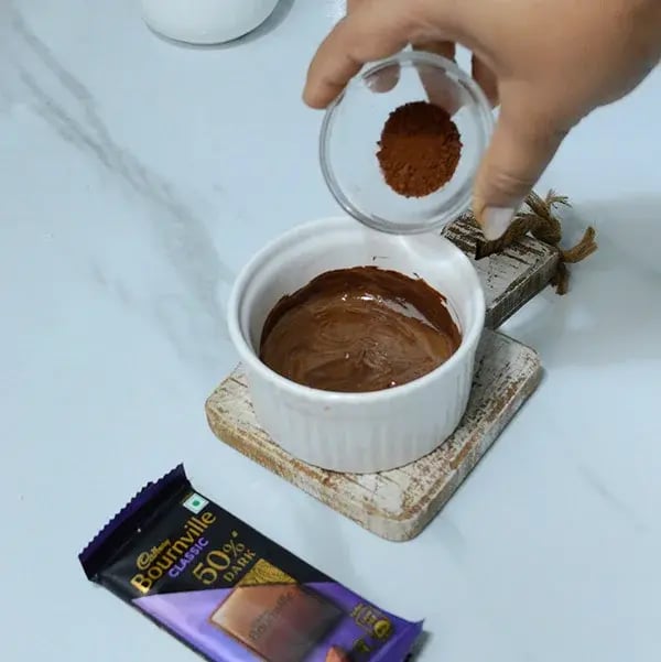 Bournville Mini Puff Christmas Tree - Add instant coffee powder