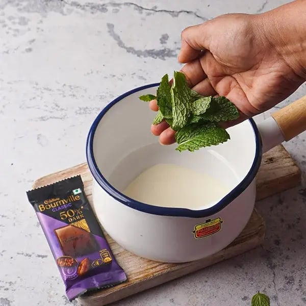 Bournville Mint Truffle - Add mint leaves to the fresh cream