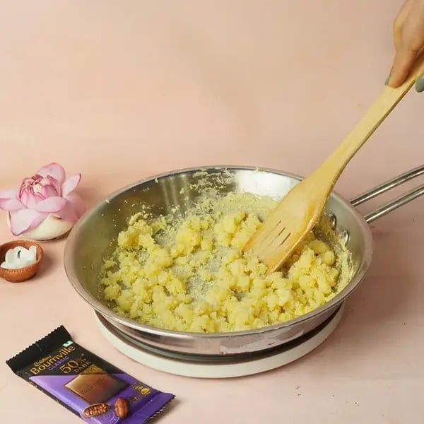 Bournville Moong Dal Halwa-Continuously mix and fry