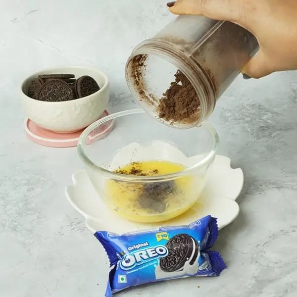 Bournville Oreo crumble cookies-Chop some Bournville chocolate